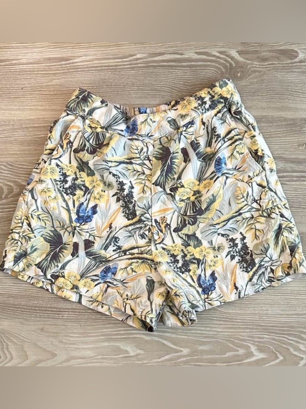 Abercrombie & Fitch Cream Floral High-Waist Shorts with Yellow & Blue Accents